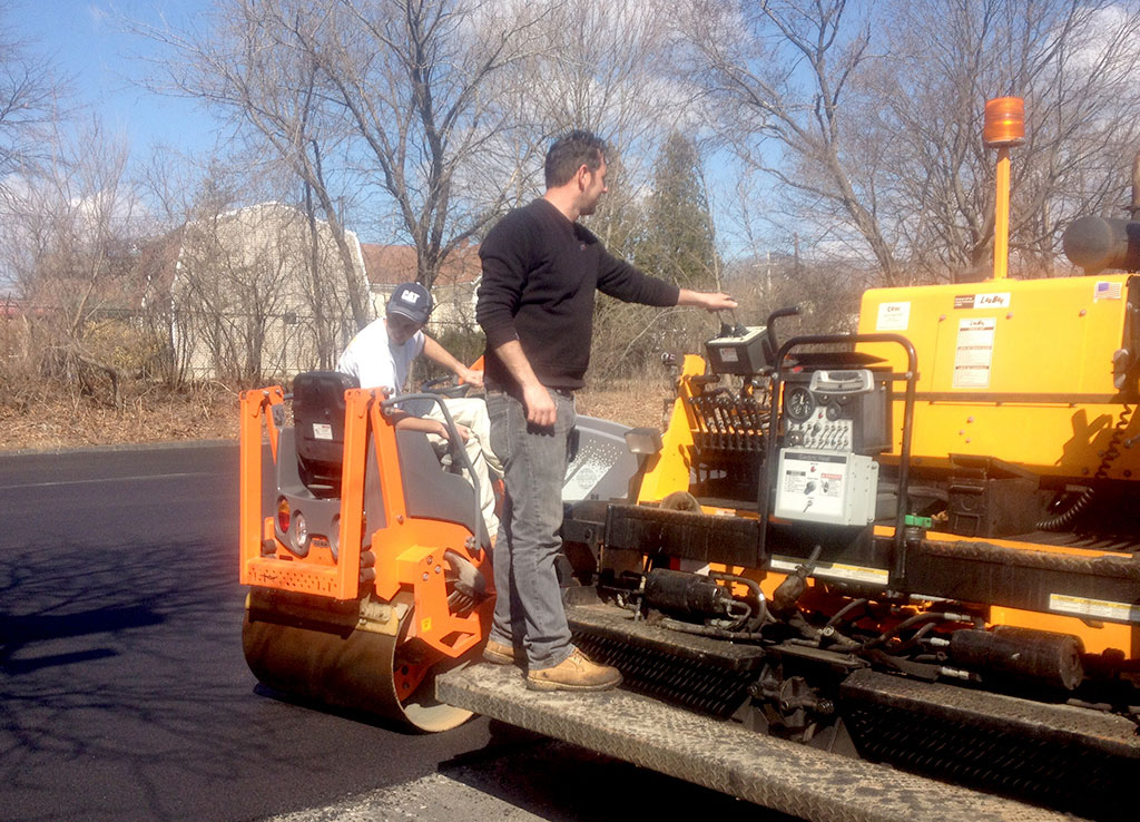 Choose the right asphalt repair company near you asphalt repair